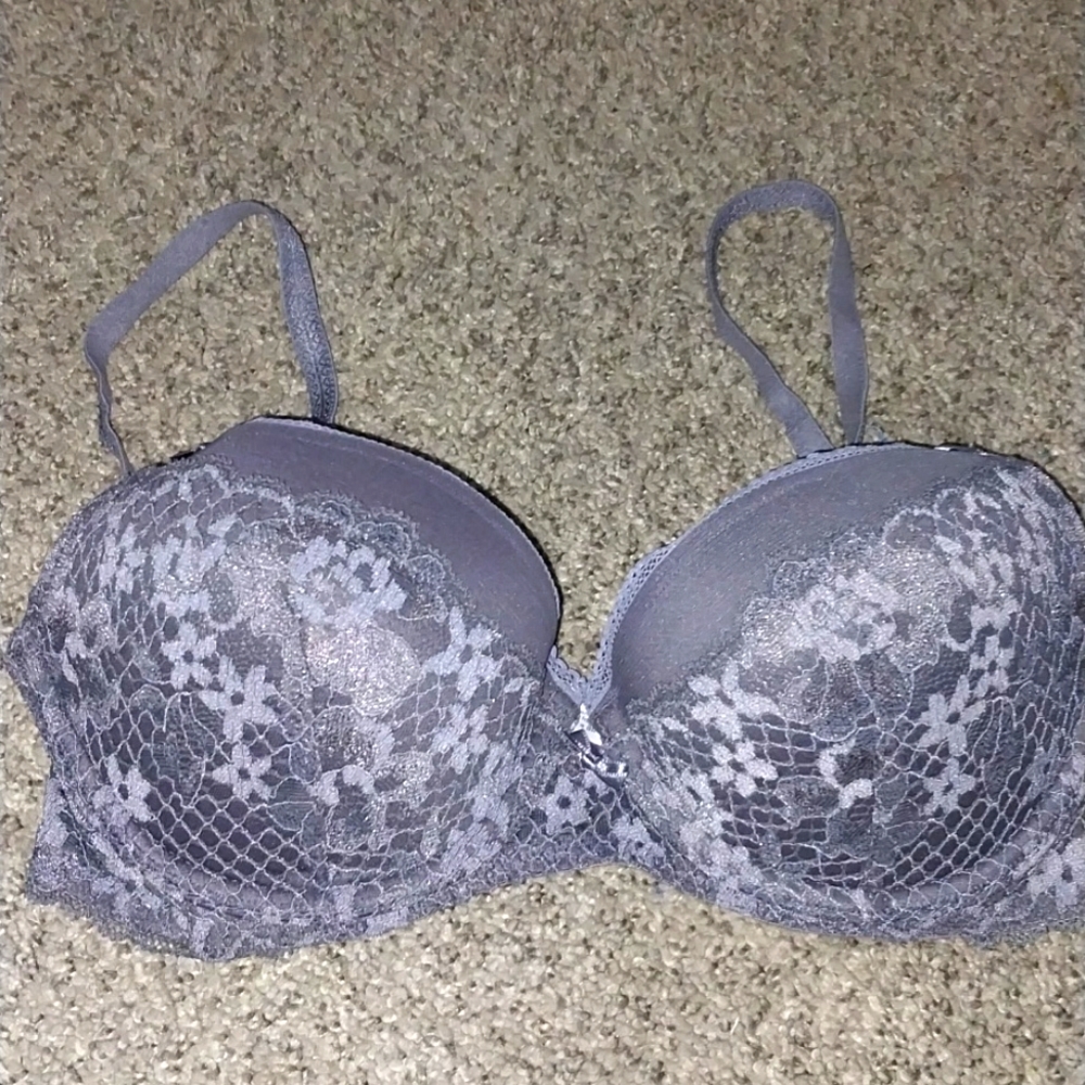 NWT! Grey semi pushup